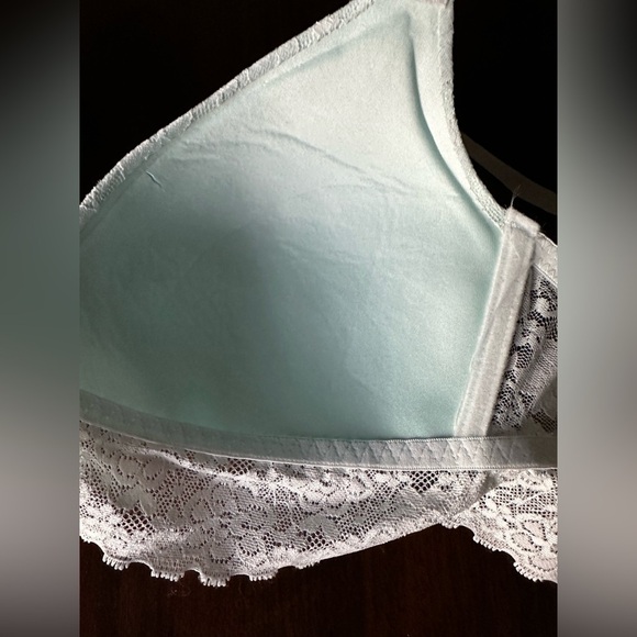 Jessica Simpson Wireless 38C Lace Contour Plunge Mint Green - Picture 7 of 10